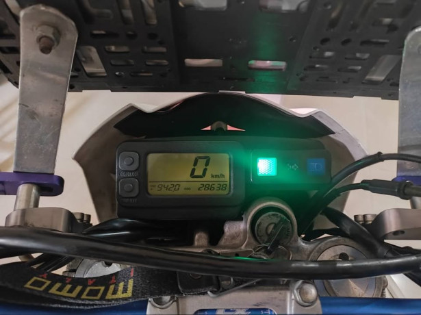 kawasaki-dtracker-250-d2-2023-big-4