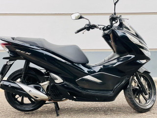 honda-pcx-2020