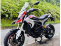 ducati-hyperstrada-821-2014-small-0