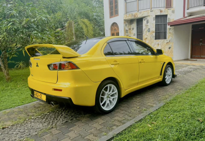 mitsubishi-lancer-ex-2008-big-3