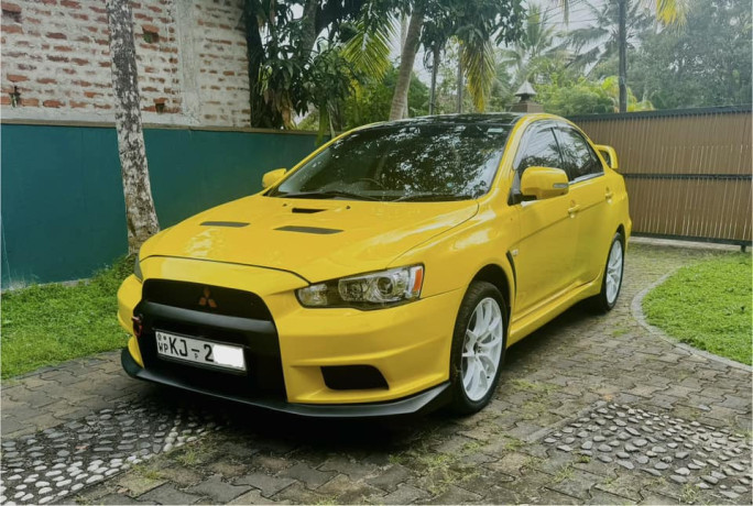 mitsubishi-lancer-ex-2008-big-0