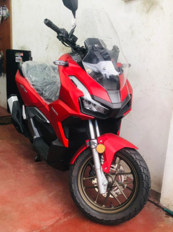 honda-adv-160-brand-new-2024-big-0