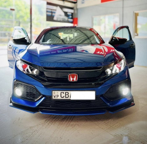 honda-civic-sr-2017-big-1