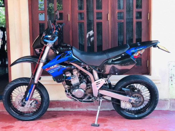 kawasaki-d-tracker-250-2014-big-0