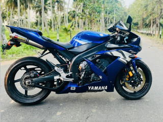 yamaha-r1-2007