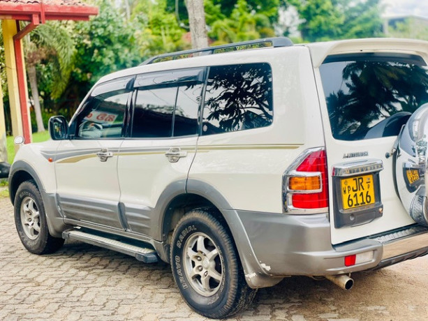 mitsubishi-montero-2001-big-1
