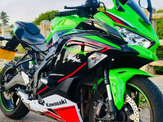 kawasaki-zx25r-se-2024-genuine-registered