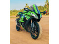 kawasaki-ninja-zx10r-2015-small-1