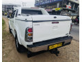 toyota-hilux-vigo-2011-small-2