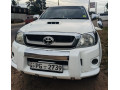 toyota-hilux-vigo-2011-small-1