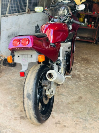 honda-cbr-250-gullarm-big-3