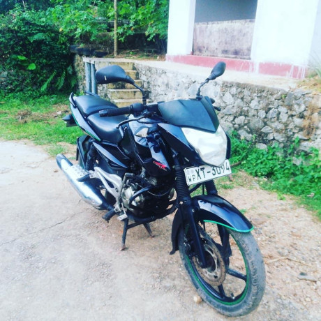 bajaj-pulsar-135-big-0