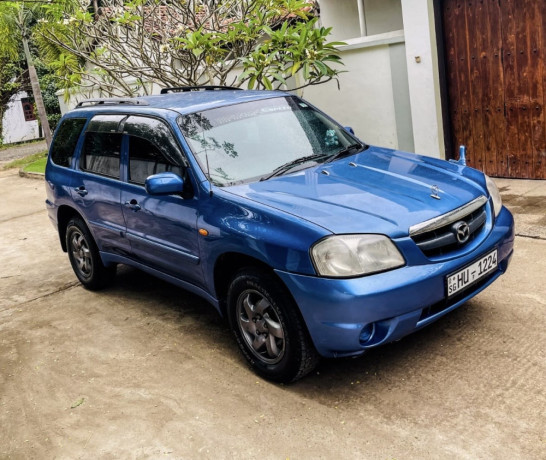 mazda-tribute-big-1