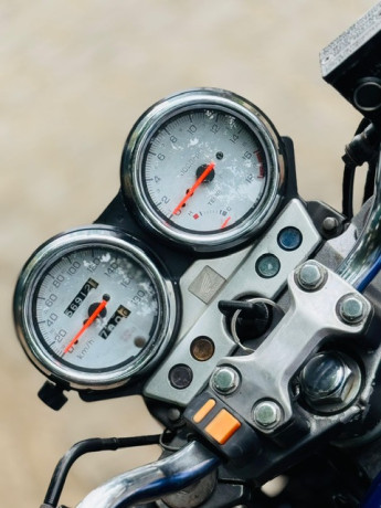 honda-hornet-ch110-2014-big-4
