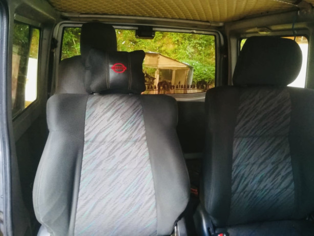 nissan-clipper-2007-big-4