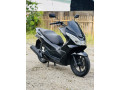 honda-pcx-2017-small-1