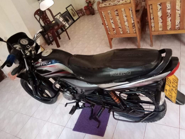 bajaj-platina-2009-big-1