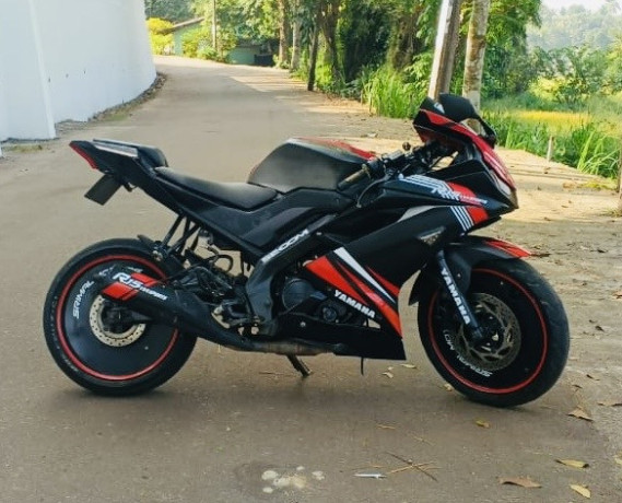 yamaha-r15-2019-big-0
