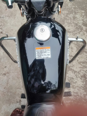 suzuki-gn125-japan-onlight-big-3