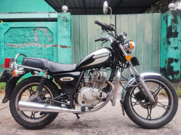 suzuki-gn125-japan-onlight-big-0