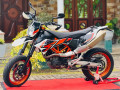 ktm-690-smcr-2015-small-0