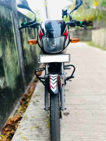 bajaj-ct100-2019-big-1