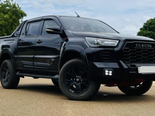 toyota-hilux-revo-2017