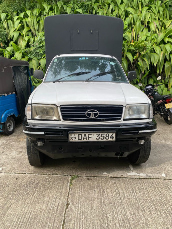 tata-xenon-207-big-0