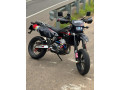 suzuki-drz-400sm-2014-small-1