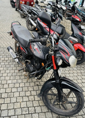 bajaj-discover-125-big-1