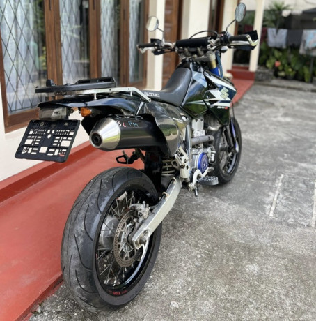 suzuki-drz-400-k7-2007-big-2