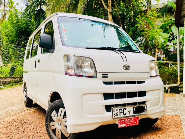 daihatsu-hijet-s320-big-0