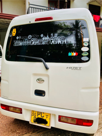 daihatsu-hijet-s320-big-2