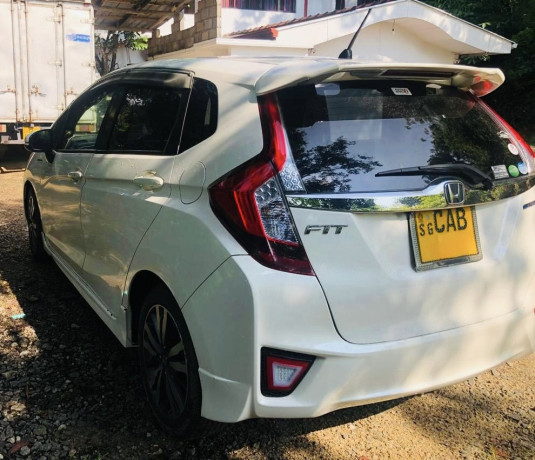 honda-fit-gp5-s-grade-2014-big-2