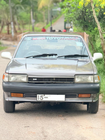 toyota-carina-at150-big-2