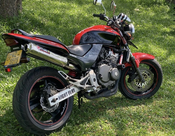 honda-hornet-ch150-f7-2011-big-1
