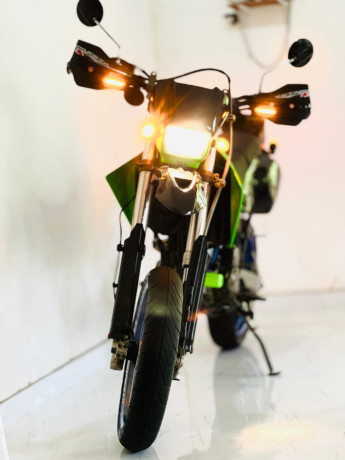 kawasaki-d-tracker-250-d2-big-3
