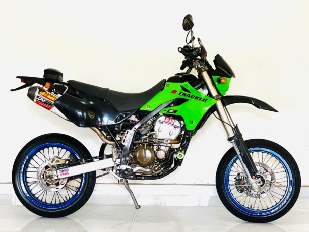 kawasaki-d-tracker-250-d2-big-1