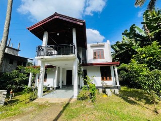 house-for-sale-in-dompe-town
