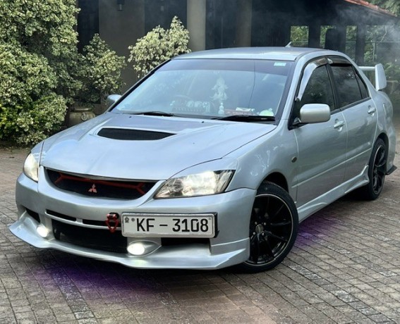 mitsubishi-lancer-cs2-big-0