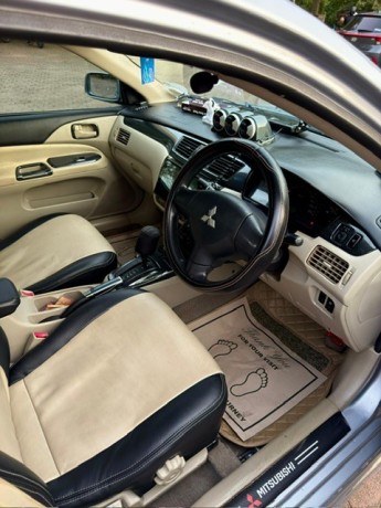mitsubishi-lancer-cs2-big-3