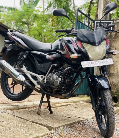 bajaj-discover-100m-big-2