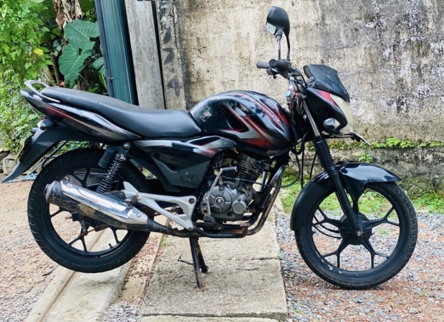 bajaj-discover-100m-big-0