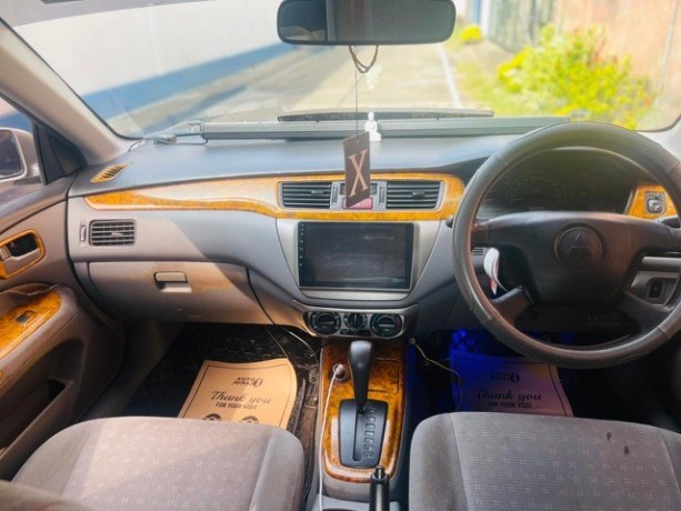 mitsubishi-lancer-cs1-glx-big-4