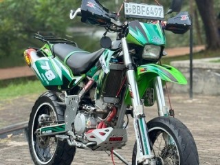 kawasaki-klx-250-2014