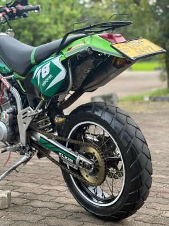 kawasaki-klx-250-2014-big-3