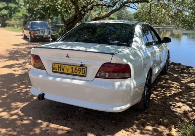 mitsubishi-galant-big-3