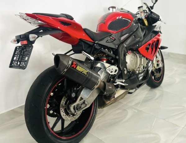 bmw-s1000rr-2014-big-1
