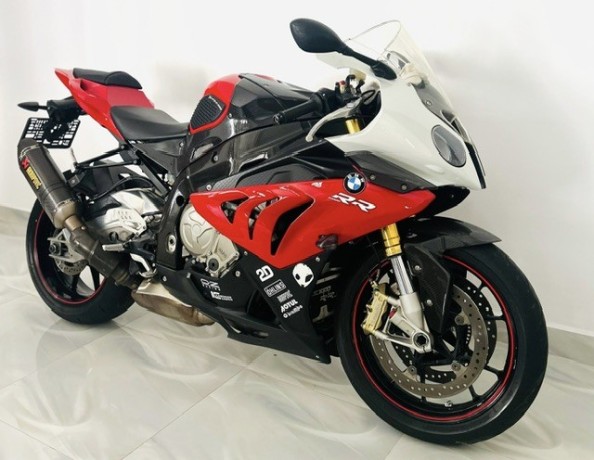 bmw-s1000rr-2014-big-0