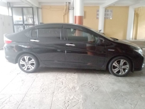 honda-grace-2014-big-1